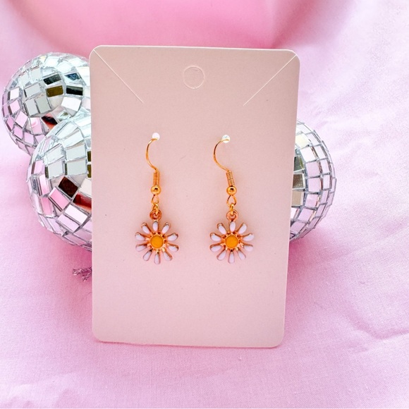 Sunflower earrings - Picture 1 of 1